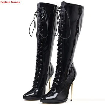 Средние ботинки на шнуровке с металлическим каблуком; Женская однотонная черная обувь из лакированной кожи на шпильке 15 см с острым носком; Модная Элегантная Обувь Большого Размера